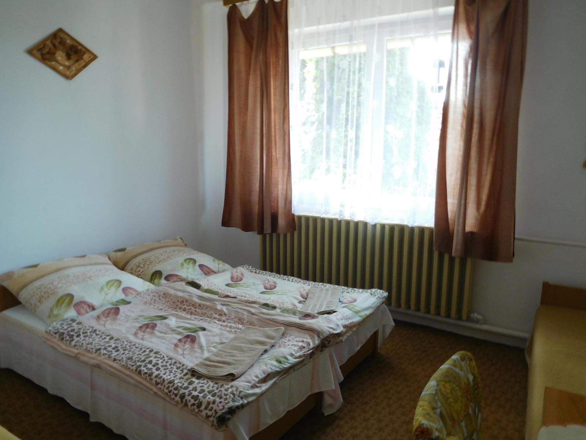 Napfeny Vendeghaz Lägenhet Miskolc Exteriör bild