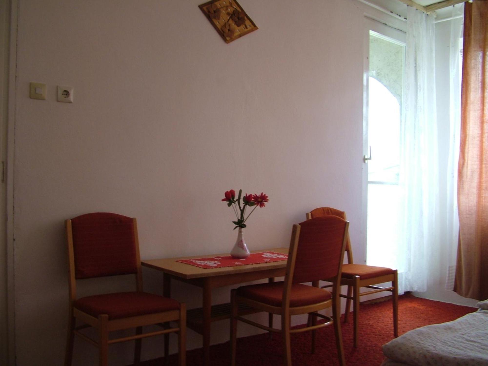 Napfeny Vendeghaz Lägenhet Miskolc Exteriör bild